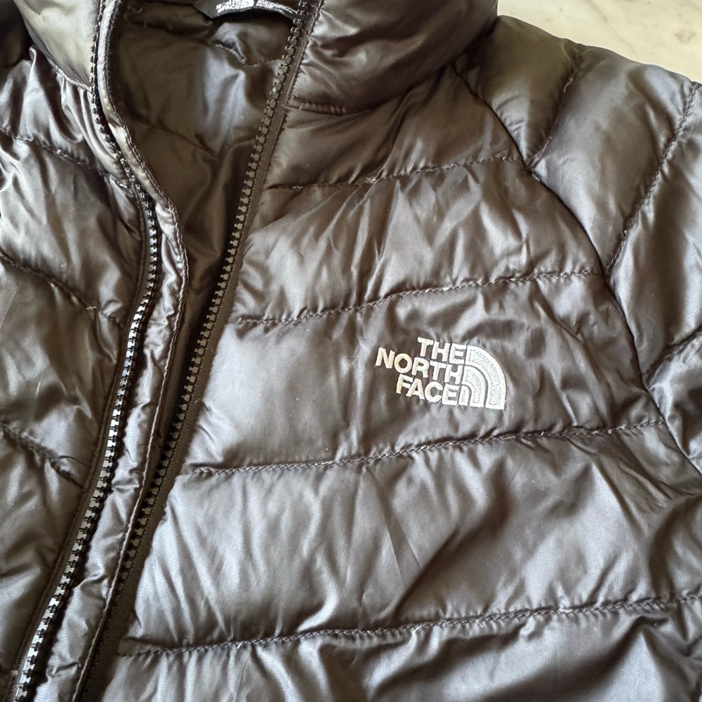 North Face Women's 550 Puffer Jacket - Picture 4 of 8